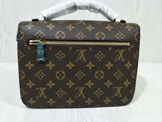 Official oldcobbler LOUIS VUITTON POCHETTE METIS 0607